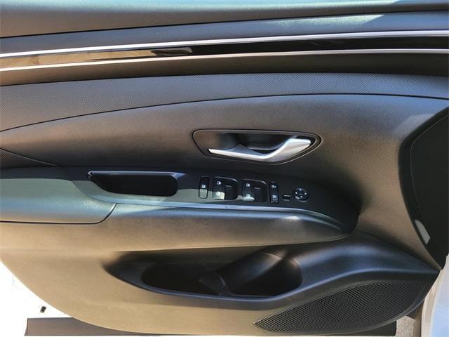 Photo of 2023 Serenity White Pearl Hyundai TUCSON