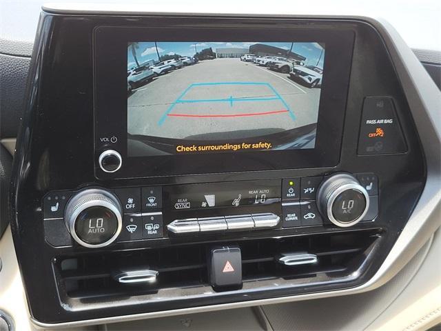 Photo of 2023 Ruby Flare Pearl Toyota Highlander Hybrid