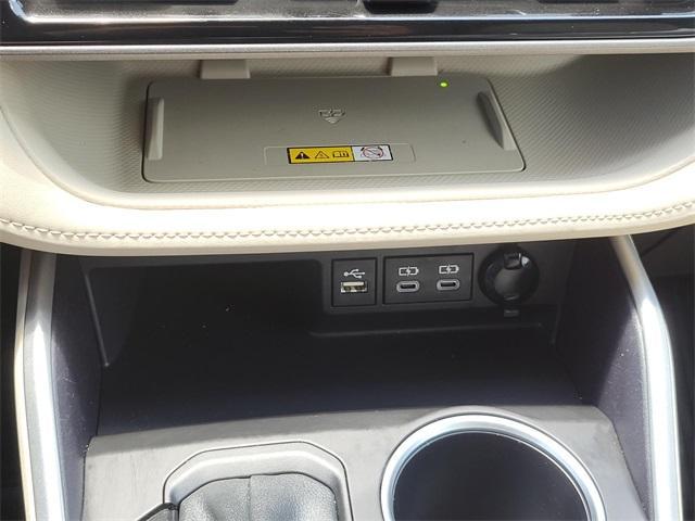 Photo of 2023 Ruby Flare Pearl Toyota Highlander Hybrid