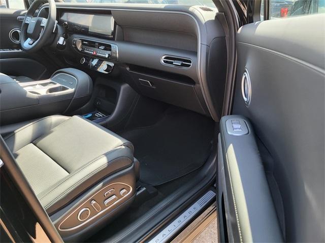 Photo of 2026 Abyss Black Pearl Hyundai PALISADE