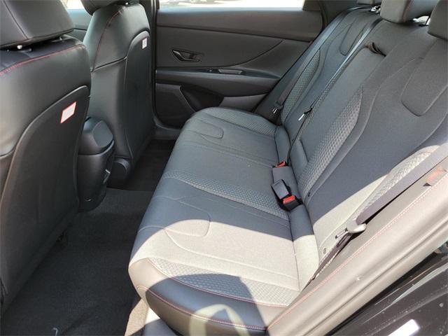 Photo of 2025 Black Hyundai ELANTRA