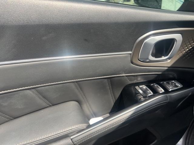 Photo of 2022 Wolf Gray Kia Sorento