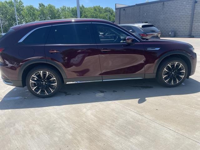 Photo of 2024 Artisan Red Metallic Mazda CX-90 PHEV