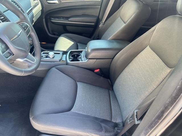 Photo of 2023 Gloss Black Chrysler 300