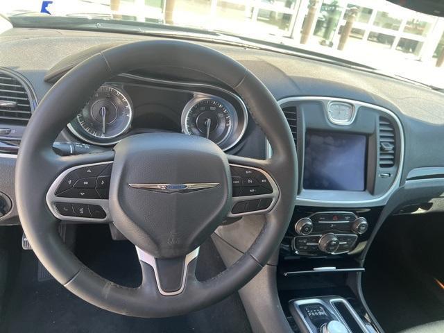 Photo of 2023 Gloss Black Chrysler 300