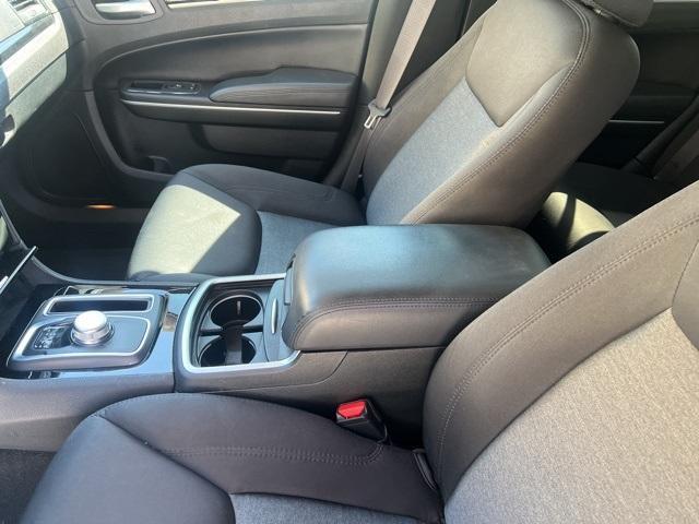 Photo of 2023 Gloss Black Chrysler 300