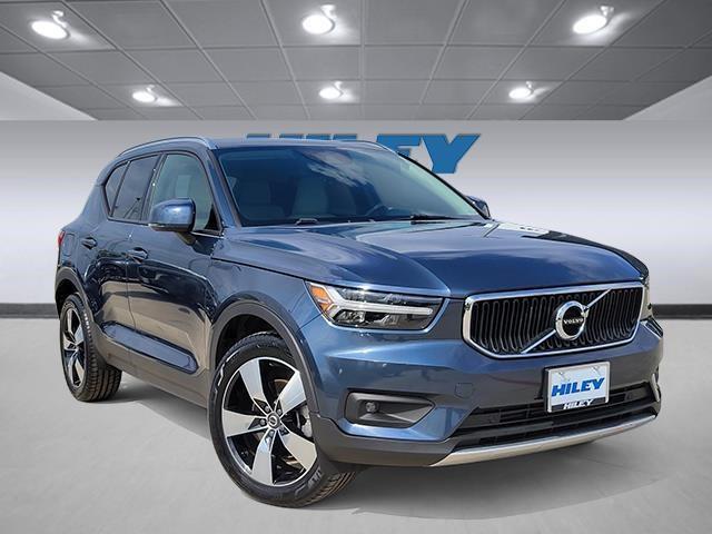 2021 Volvo XC40