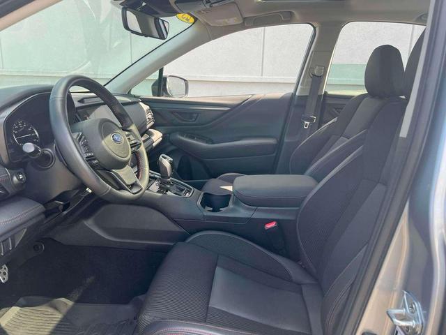 Photo of 2023 Ice Silver Metallic Subaru Legacy