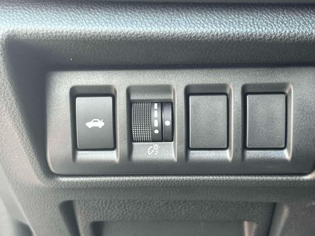 Photo of 2023 Ice Silver Metallic Subaru Legacy