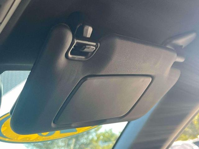 Photo of 2023 Crystal White Pearl Subaru Impreza