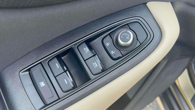 Photo of 2025 Autumn Green Metallic Subaru Outback