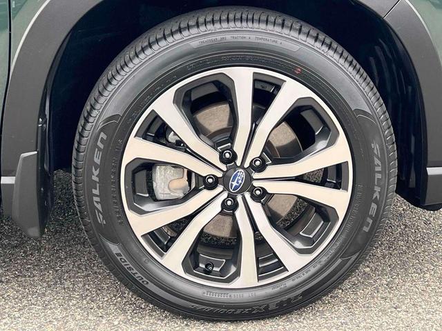 Photo of 2024 Cascade Green Silica Subaru Forester