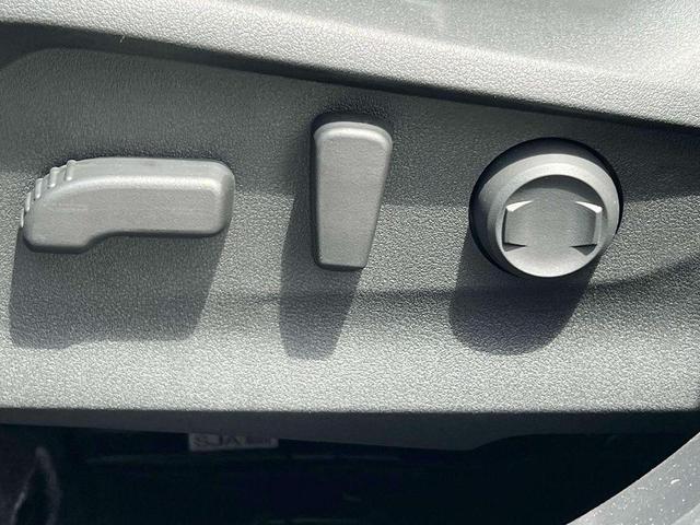 Photo of 2025 Autumn Green Metallic Subaru Forester
