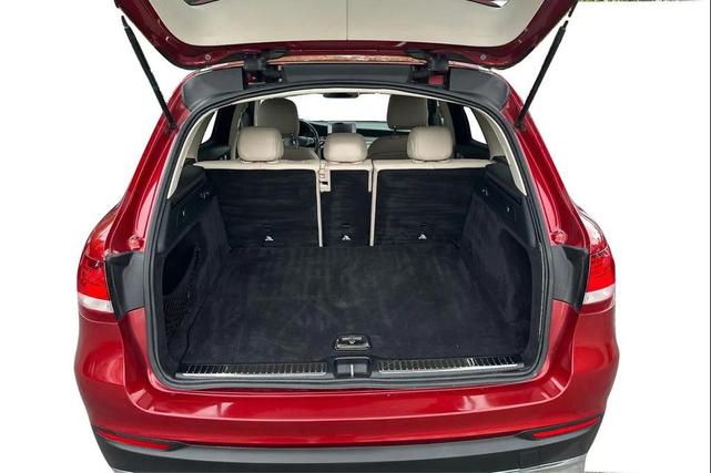 Photo of 2016 designo Cardinal Red Metallic Mercedes-Benz GLC 300