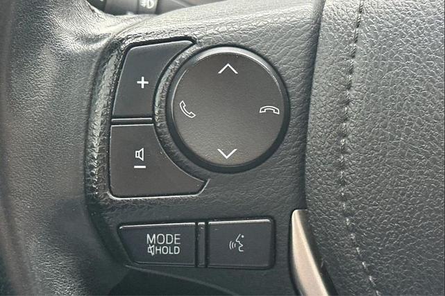 Photo of 2018 Green Toyota RAV4