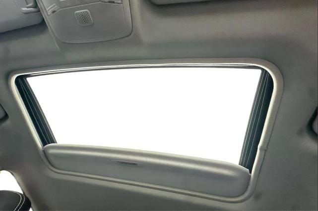 Photo of 2018 Green Toyota RAV4
