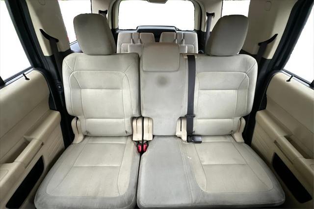 Photo of 2016 Too Good To Be Blue Metallic Ford Flex