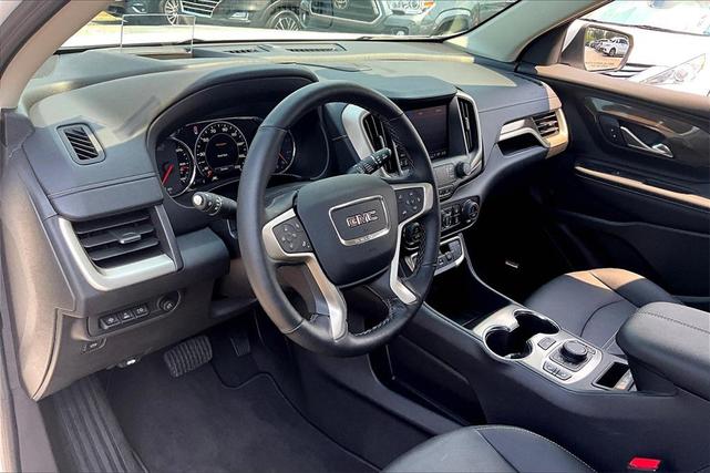 Photo of 2024 White Frost Tricoat GMC Terrain