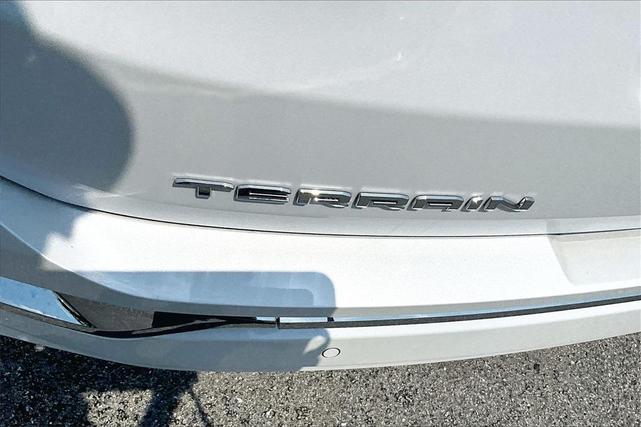 Photo of 2024 White Frost Tricoat GMC Terrain