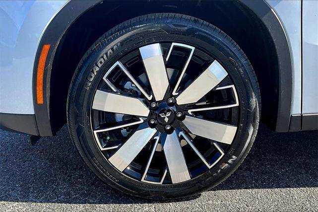 Photo of 2025 White Diamond Mitsubishi Outlander