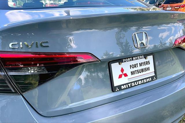 Photo of 2024 Gray Honda Civic