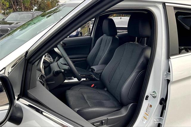 Photo of 2025 White Diamond Mitsubishi Eclipse Cross