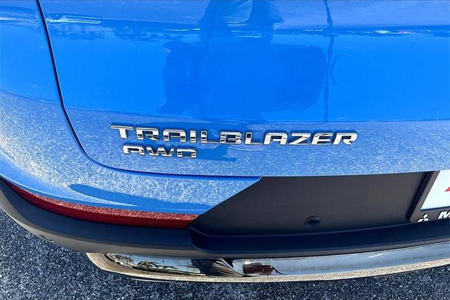Photo of 2024 Fountain Blue Chevrolet Trailblazer