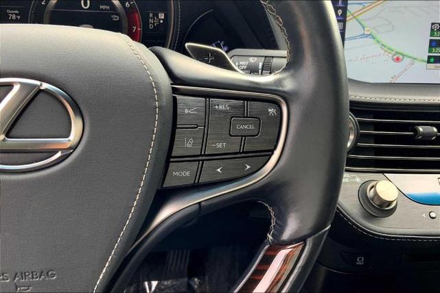 Photo of 2018 Liquid Platinum Lexus LS 500