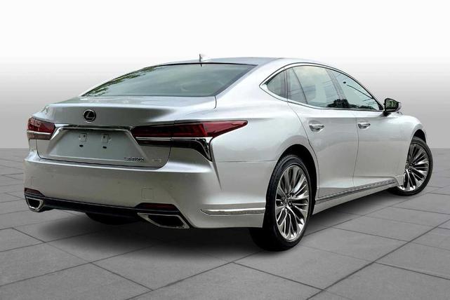 Photo of 2018 Liquid Platinum Lexus LS 500