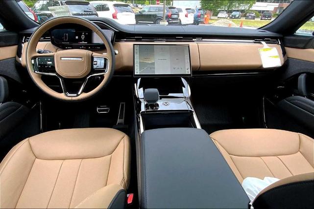 Photo of 2025 Ostuni Pearl White Land Rover Range Rover Sport