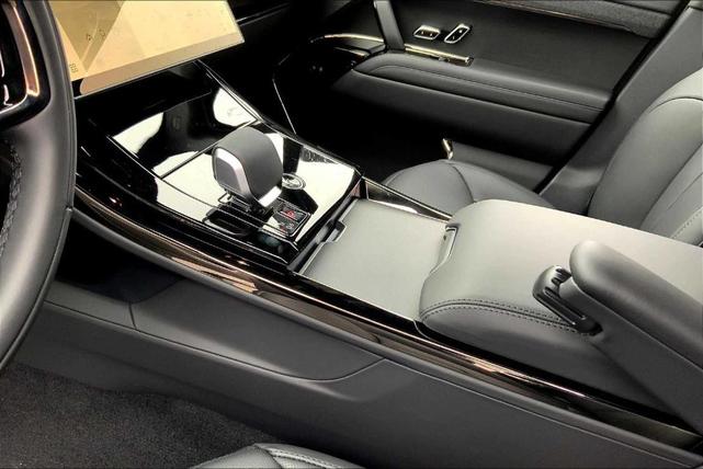 Photo of 2025 Borasco Grey Land Rover Range Rover Sport
