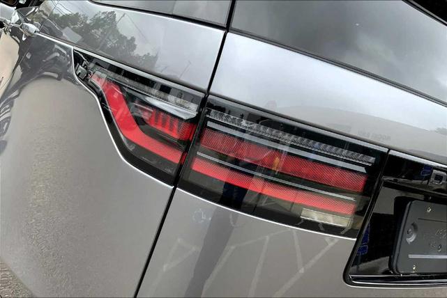 Photo of 2024 Eiger Grey Land Rover Discovery