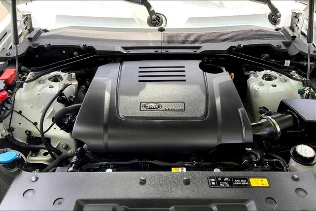 Photo of 2023 Fuji White Land Rover Defender