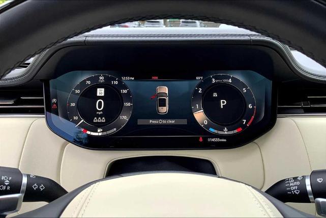 Photo of 2023 Fuji White Land Rover Range Rover
