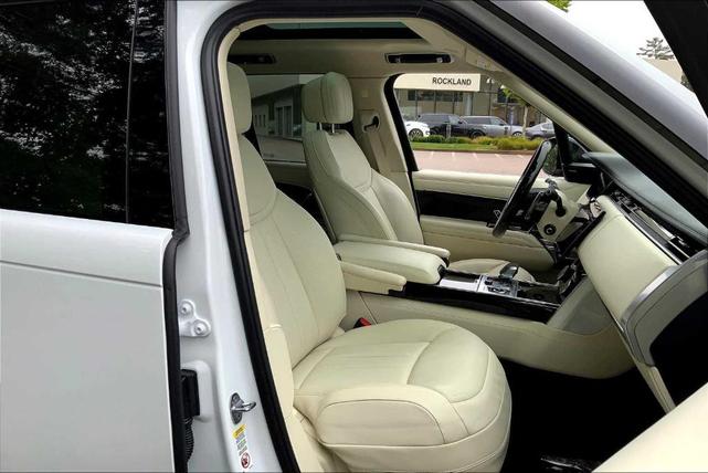 Photo of 2023 Fuji White Land Rover Range Rover