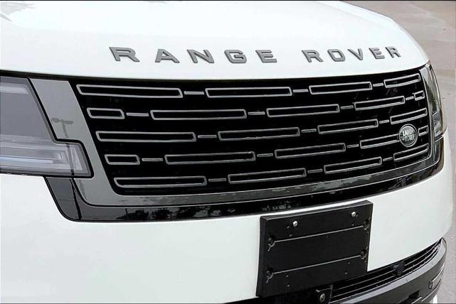 Photo of 2023 Fuji White Land Rover Range Rover
