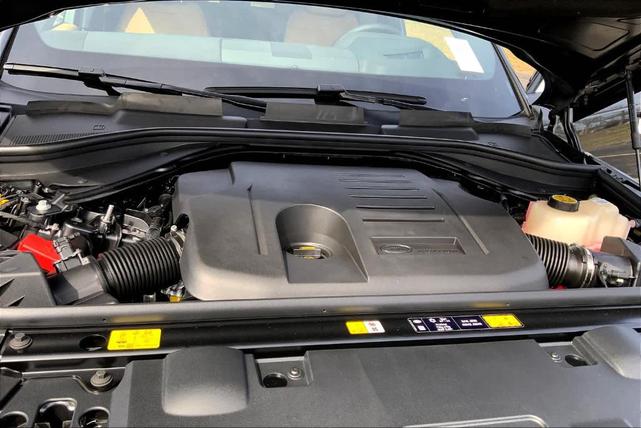 Photo of 2025 Carpathian Grey Land Rover Range Rover Sport