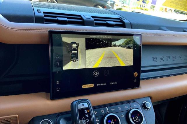 Photo of 2023 Santorini Black Land Rover Defender