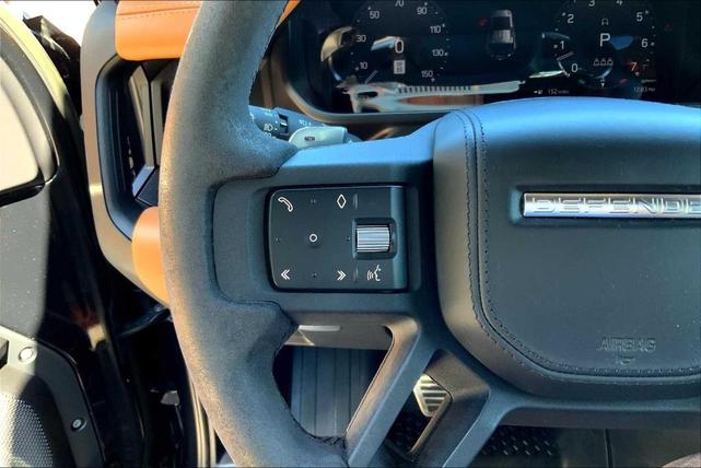 Photo of 2023 Santorini Black Land Rover Defender