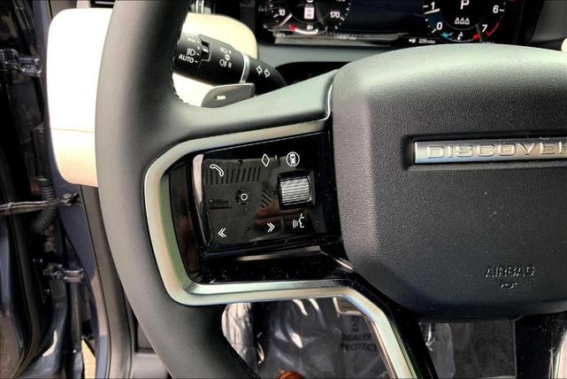 Photo of 2025 Varesine Blue Land Rover Discovery Sport