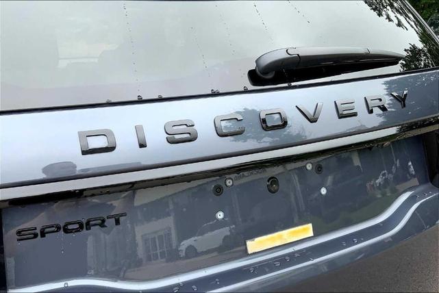 Photo of 2025 Varesine Blue Land Rover Discovery Sport
