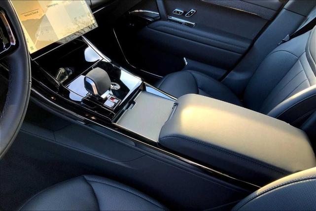 Photo of 2025 Carpathian Grey Land Rover Range Rover Sport