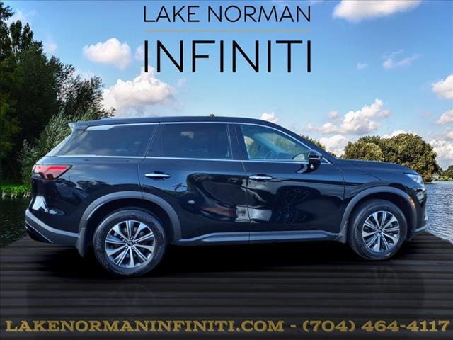 Photo of 2024 Diamond Black INFINITI QX60
