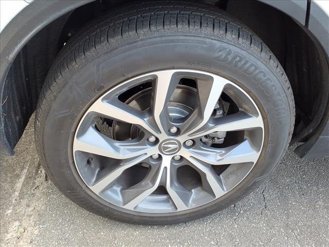 Photo of 2024 Platinum White Pearl Acura MDX