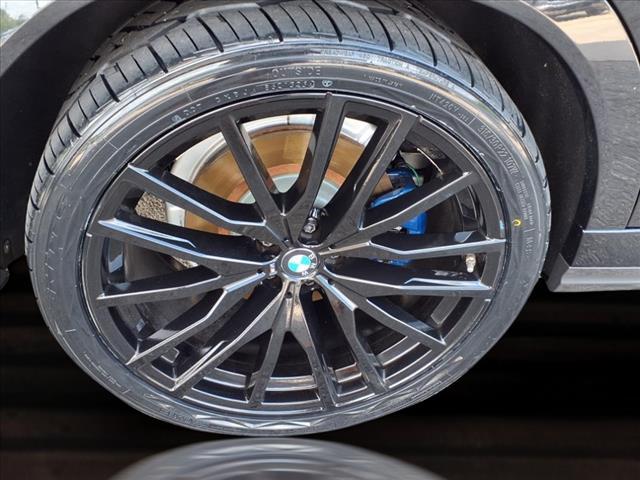 Photo of 2020 Black Sapphire Metallic BMW X6