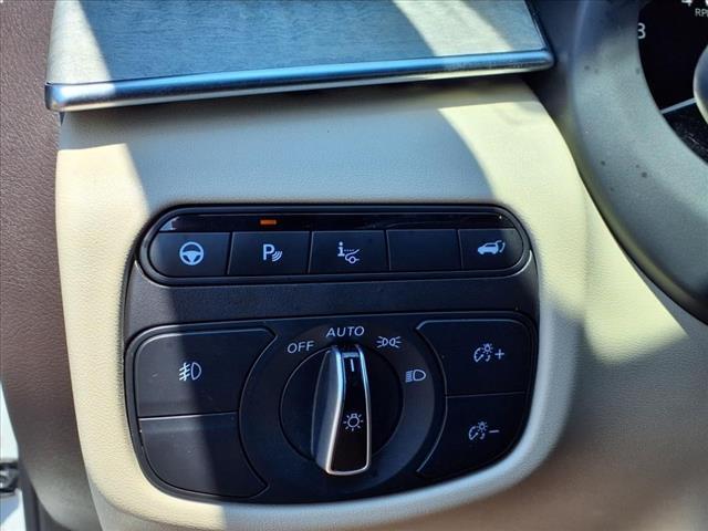 Photo of 2021 Majestic White INFINITI QX50