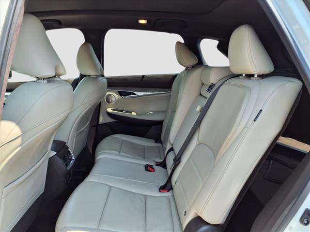 Photo of 2021 Majestic White INFINITI QX50