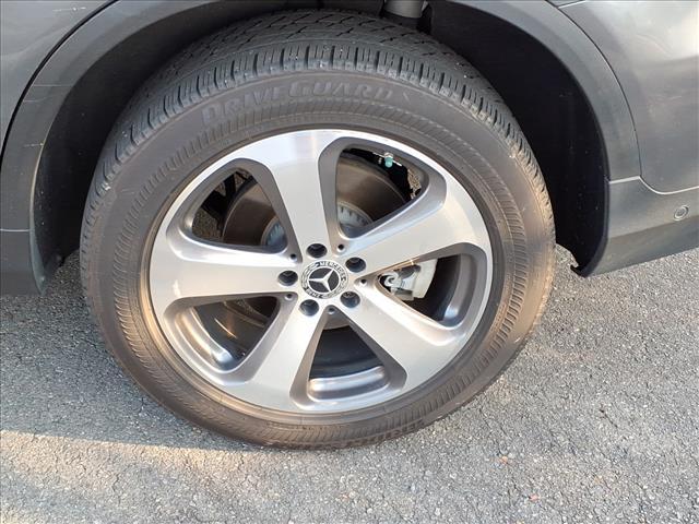 Photo of 2018 Selenite Gray Metallic Mercedes-Benz GLC 300