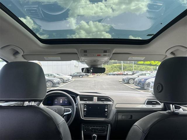 Photo of 2022 Deep Black Pearl Volkswagen Tiguan