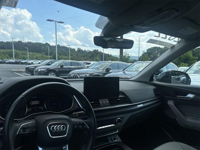 Photo of 2022 Daytona Gray Pearl Effect Audi Q5